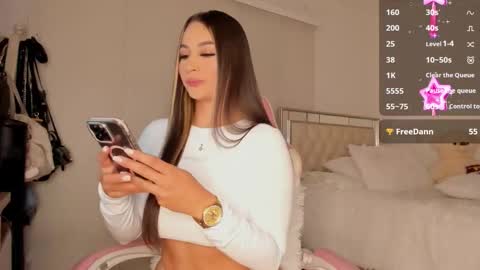 Laura online show from 12.03.25