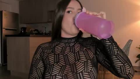 Sophie 3 online show from 11.18.25