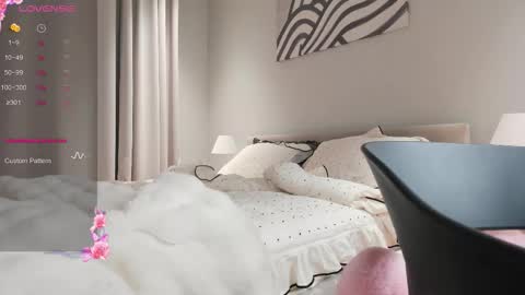 Alexandra online show from 11.23.25