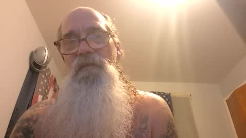 Snapshot of ssdrums3 chatting on 11.23.25 ssdrums3 online show from 11.23.25