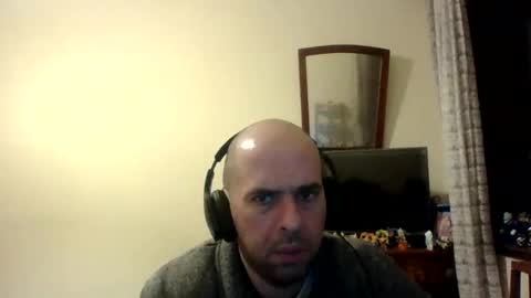 Snapshot of sstrasser chatting on 01.08.25 ShYgUy online show from 01.08.25