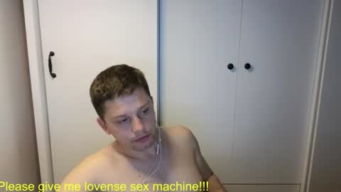 Snapshot of st1vemaster01 chatting on 06.17.26 st1vemaster01 online show from 06.17.26