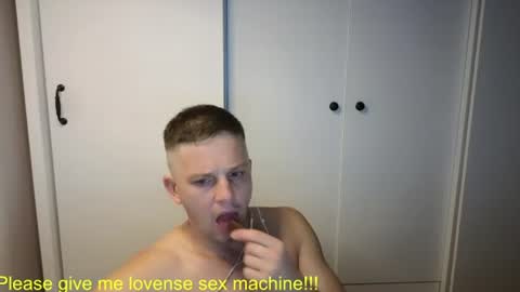 st1vemaster01 online show from 07.12.26