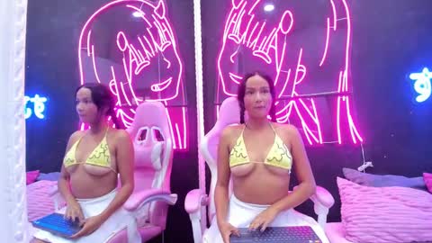 staarlightt online show from 10.04.25