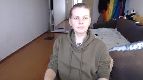 Snapshot of stacey_hot_01 chatting on 12.10.24 Stacey online show from 12.10.24