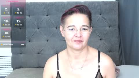 staceydarling online show from 11.22.25