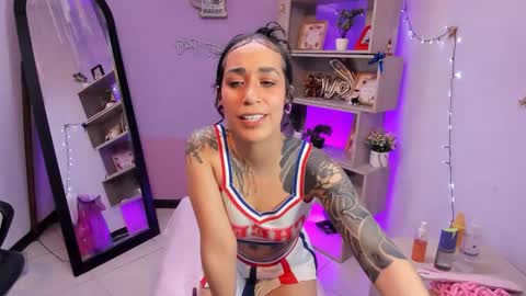 Snapshot of staceylee_ chatting on 02.12.26 Stacey lee online show from 02.12.26