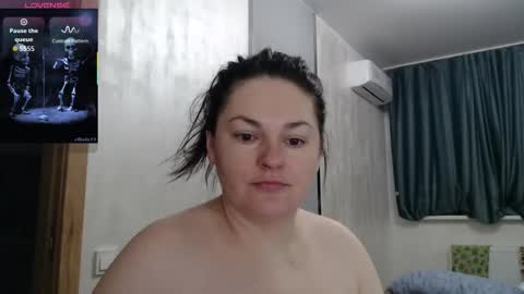 Snapshot of stacy_davise chatting on 10.26.25 STACY online show from 10.26.25