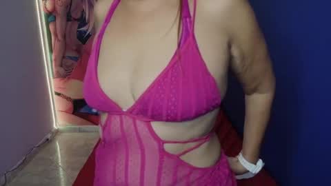 stacy_hall0 online show from 12.13.25