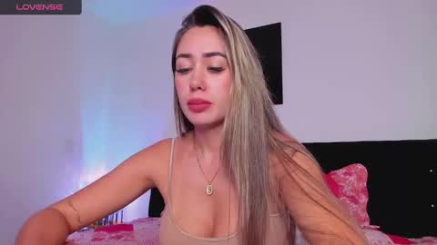 TWstacymalibu110 online show from 03.12.25