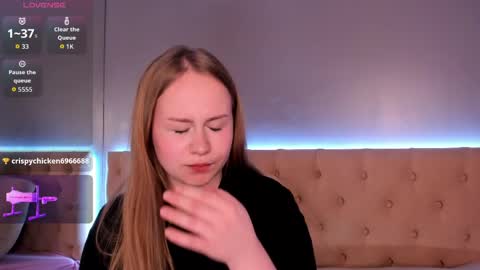 Snapshot of stacy_moorexx chatting on 05.08.26 STACY online show from 05.08.26