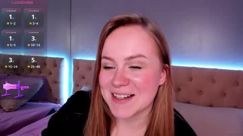 Snapshot of stacy_moorexx chatting on 05.17.26 STACY online show from 05.17.26