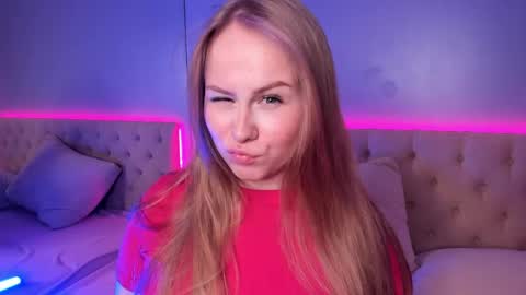 Snapshot of stacy_moorexx chatting on 06.02.26 STACY online show from 06.02.26