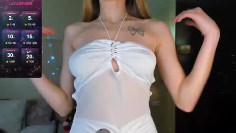 Snapshot of stacy_riiver chatting on 12.09.24 Stacy Mon Tue Wed Thu Fri Sun GMT GMT 3 1000am - 0400pm online show from 12.09.24