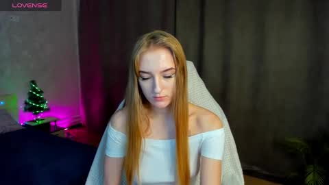 Snapshot of stacy_riiver chatting on 01.10.25 Stacy Mon Tue Wed Thu Fri Sun GMT GMT 3 1000am - 0400pm online show from 01.10.25