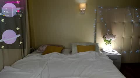 Snapshot of stacy_riiver chatting on 02.06.25 Stacy Mon Tue Wed Thu Fri Sun GMT GMT 3 1000am - 0400pm online show from 02.06.25