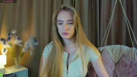 Stacy Mon Tue Wed Thu Fri Sun GMT GMT 3 1000am - 0400pm  online show from 04.22.26