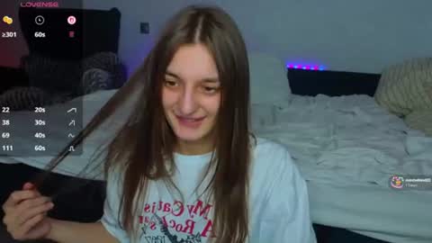 Snapshot of stacy_sexylips chatting on 07.12.26 Sexy lips online show from 07.12.26