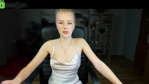 Stacy Western online show from 02.26.26