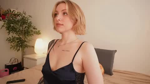 Snapshot of stanovaya300kg chatting on 04.27.26 Kristina online show from 04.27.26