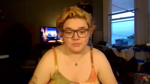 Darling online show from 04.29.26