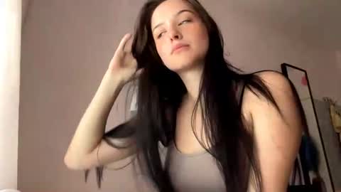 Lola online show from 06.16.26