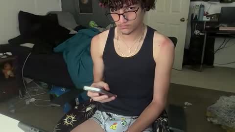 starryvari online show from 04.10.26