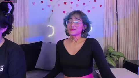 Snapshot of stars4spider_ chatting on 03.10.25 online show from 03.10.25