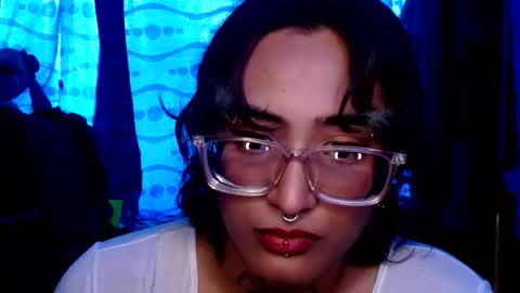 Snapshot of stars4spider_ chatting on 09.25.25 online show from 09.25.25