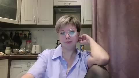 Snapshot of stasya_07 chatting on 12.27.24 Stasya online show from 12.27.24