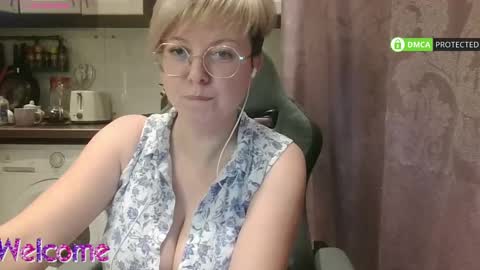 Snapshot of stasya_07 chatting on 03.11.25 Stasya online show from 03.11.25