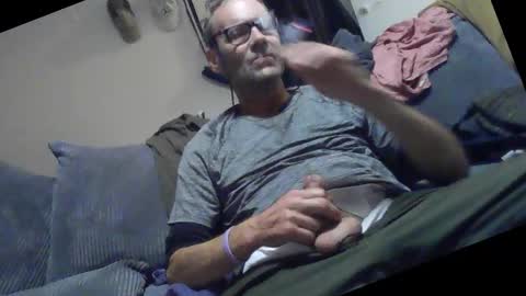 Snapshot of steelringshaft chatting on 09.12.25 Mikee online show from 09.12.25