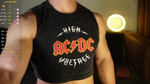 Snapshot of steevemuscle chatting on 01.25.25 Steeve online show from 01.25.25