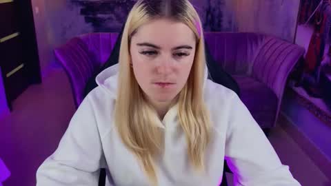 stef_nicks online show from 10.12.25