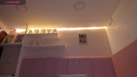 Stefa Gomez  online show from 11.27.25