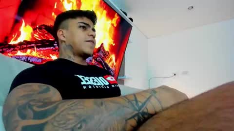 Snapshot of stefan_macallan chatting on 11.29.25 Macallan online show from 11.29.25