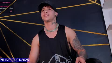 Snapshot of stefan_wonder_ chatting on 01.03.25 Wonder online show from 01.03.25