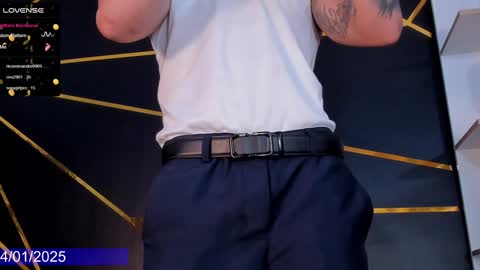 Snapshot of stefan_wonder_ chatting on 01.04.25 Wonder online show from 01.04.25