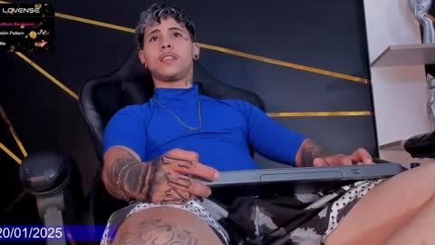 Snapshot of stefan_wonder_ chatting on 01.20.25 Wonder online show from 01.20.25