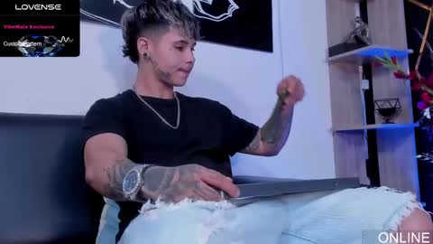 Snapshot of stefan_wonder_ chatting on 02.16.25 Wonder online show from 02.16.25