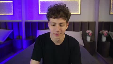 Esrefan online show from 04.15.26