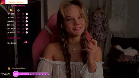 Snapshot of stefanie_collins chatting on 12.02.24 Stefanie online show from 12.02.24