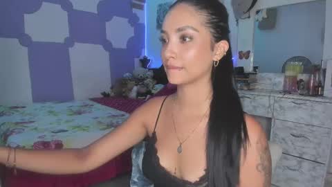 Im MiaIts my first day here  online show from 03.05.25