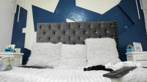 Stefany  online show from 11.27.25