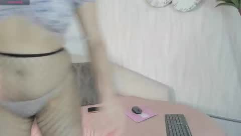 Snapshot of stefany_honey_ chatting on 10.13.25 Stefa  online show from 10.13.25
