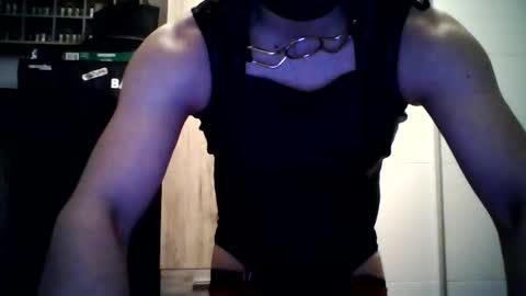 steffaniemoosbach online show from 11.27.25