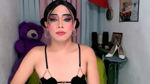 Steffany cummer online show from 12.17.24