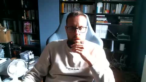 Snapshot of stefffg chatting on 09.27.25 MeStef online show from 09.27.25