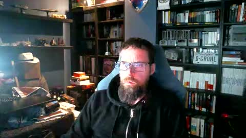 Snapshot of stefffg chatting on 04.03.26 MeStef online show from 04.03.26