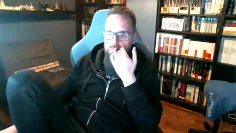 Snapshot of stefffg chatting on 04.17.26 MeStef online show from 04.17.26